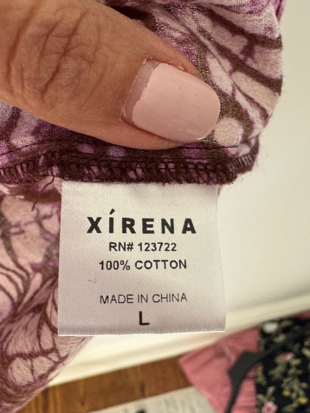 Xirena Floral Print V-Neck Women’s Blouse in Pink and Brown - Picture 7 of 10